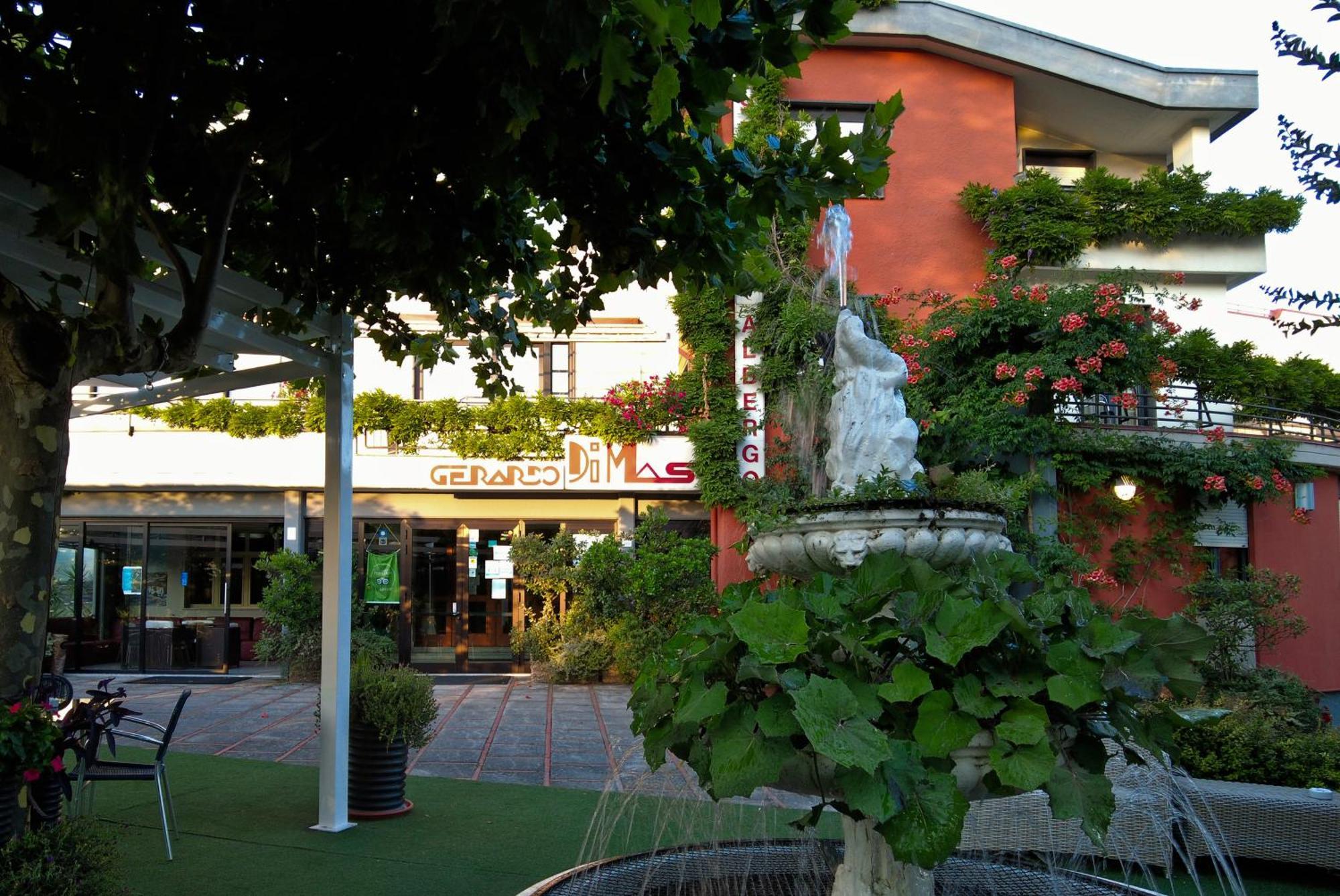 Ristorante Albergo Gerardo Di Masi Caposele Luaran gambar