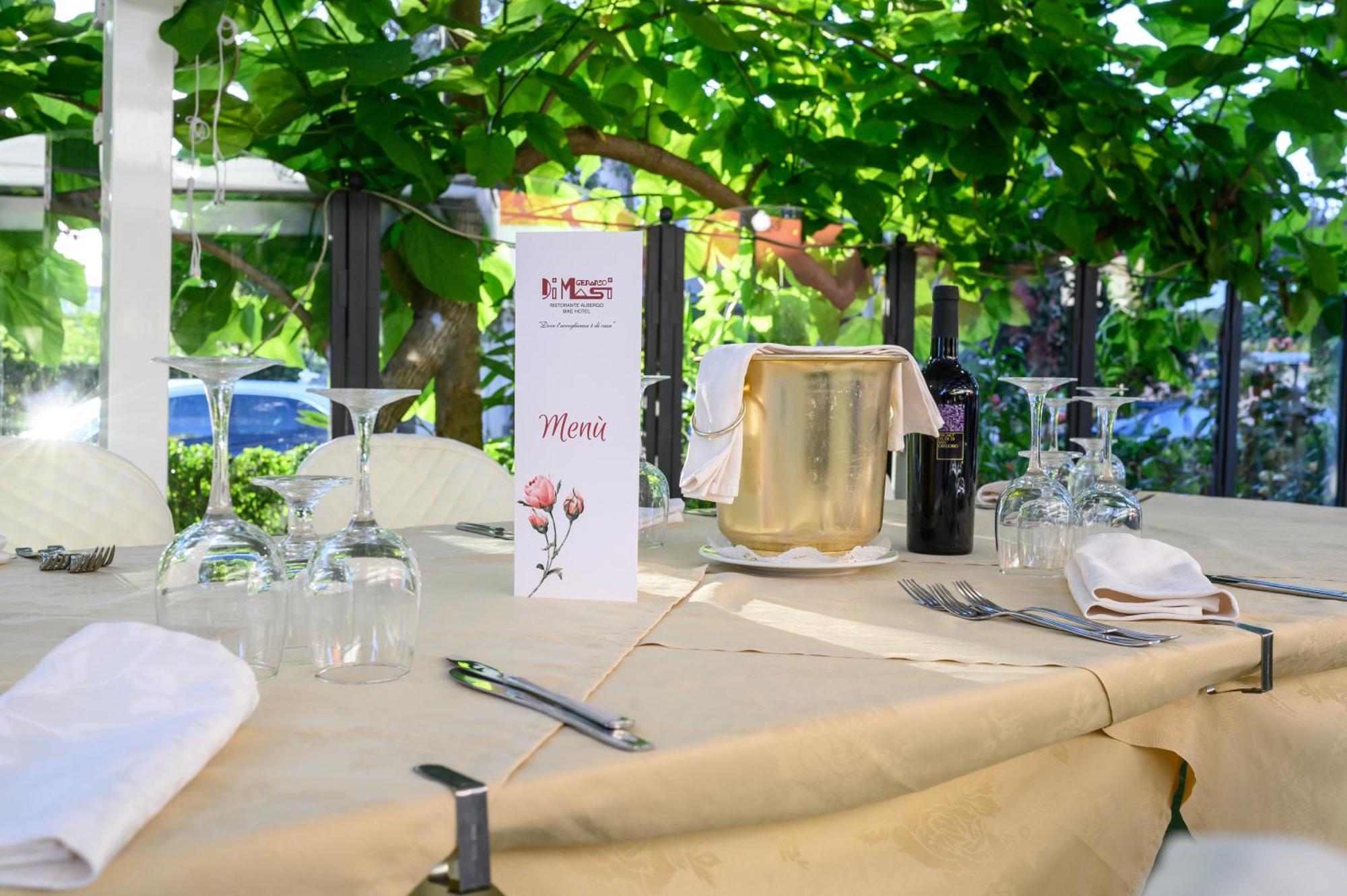Ristorante Albergo Gerardo Di Masi Caposele Luaran gambar
