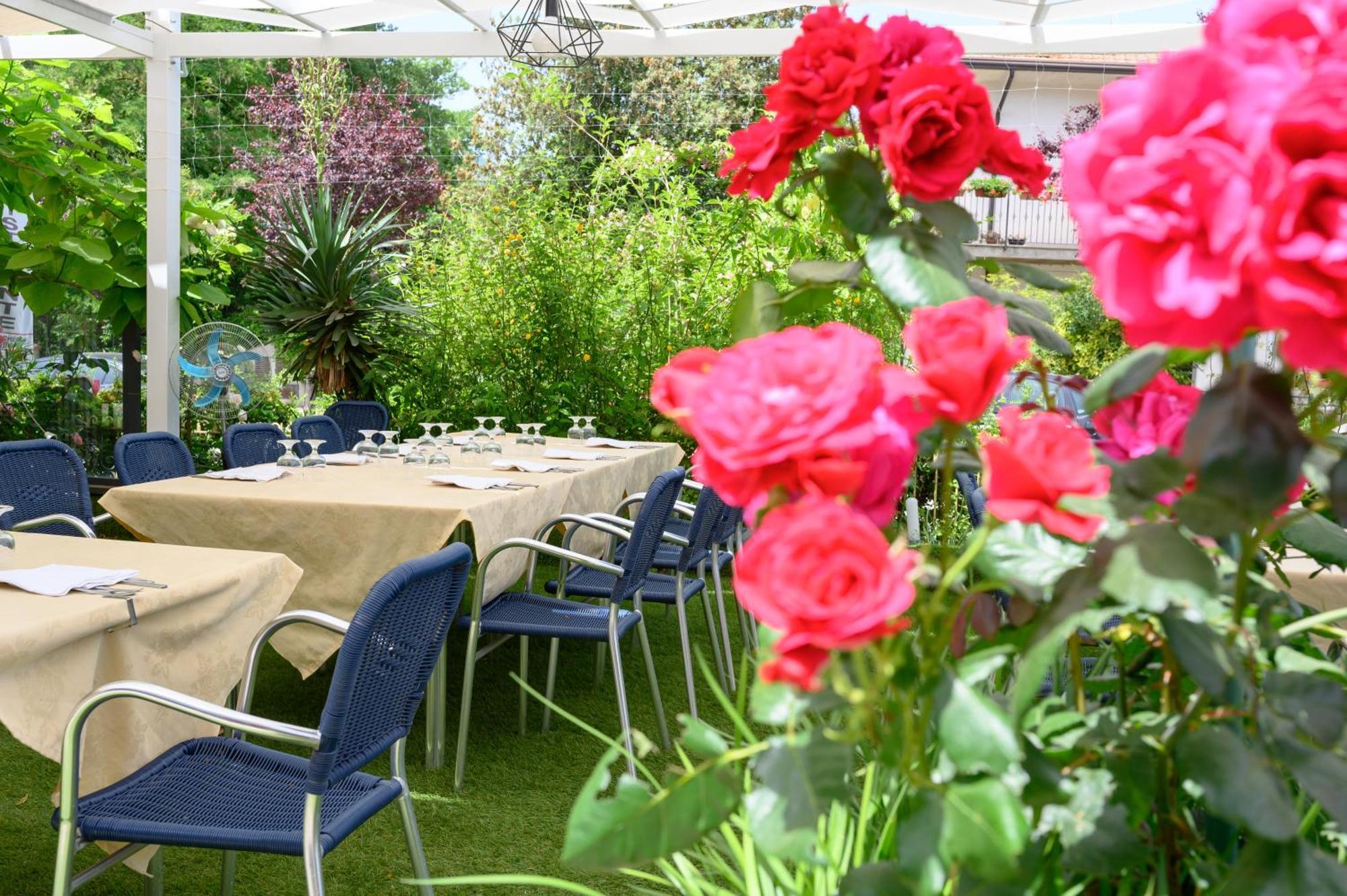 Ristorante Albergo Gerardo Di Masi Caposele Luaran gambar