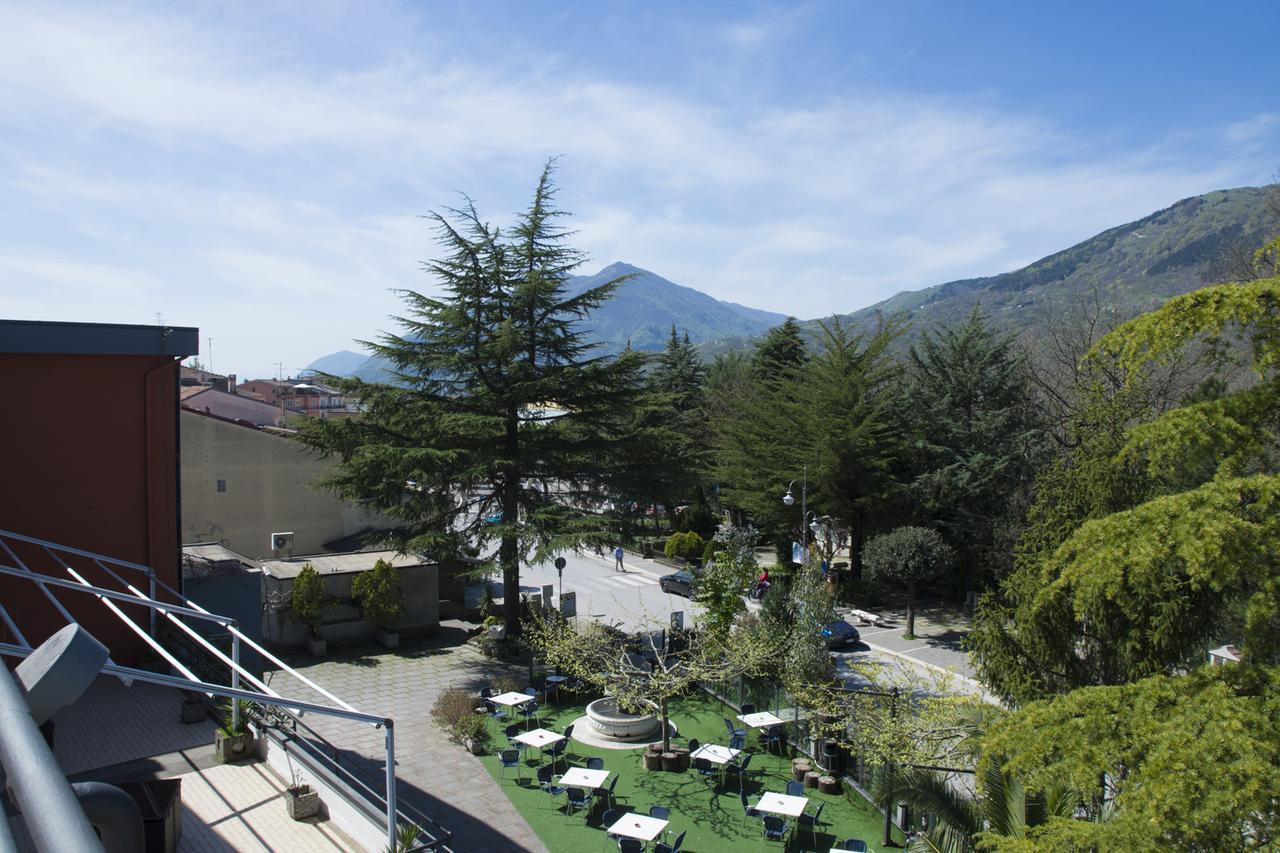 Ristorante Albergo Gerardo Di Masi Caposele Luaran gambar