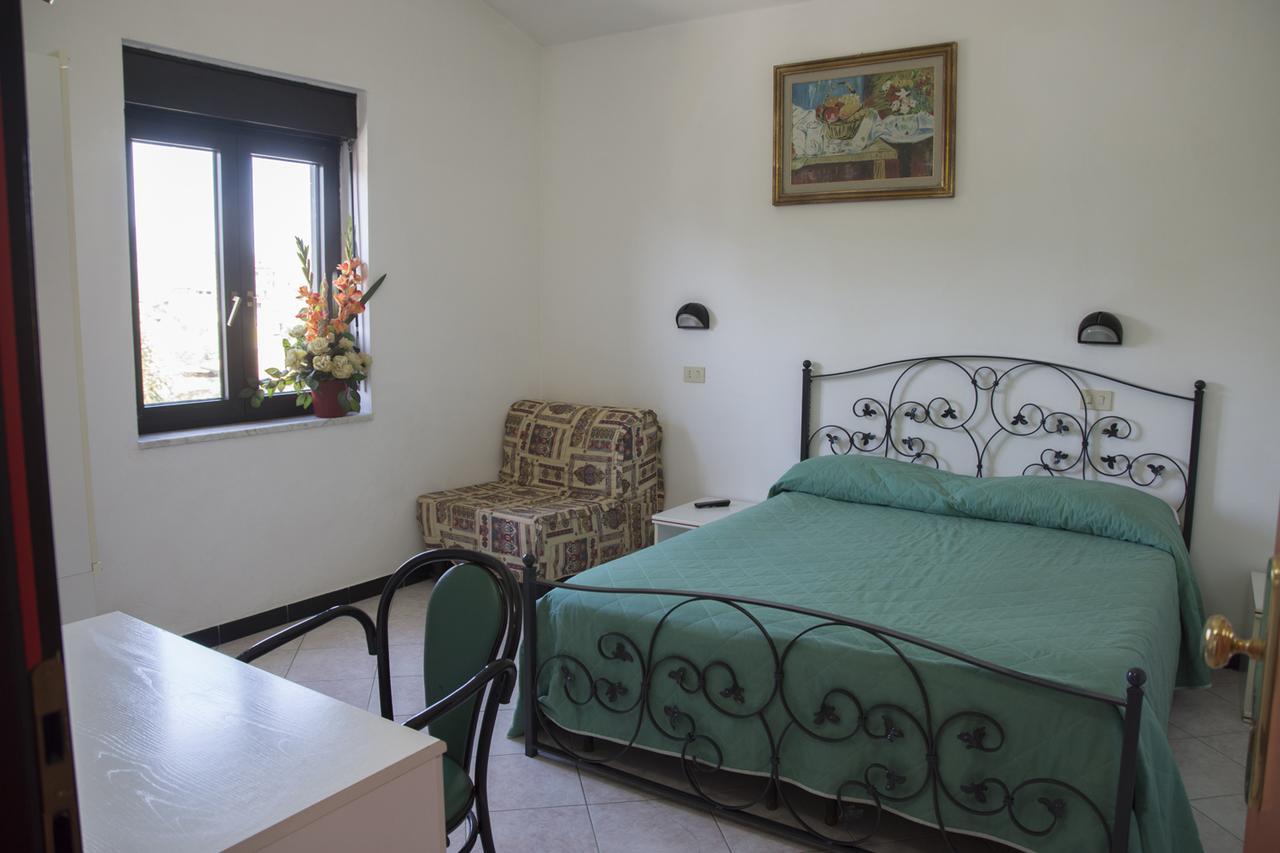 Ristorante Albergo Gerardo Di Masi Caposele Luaran gambar