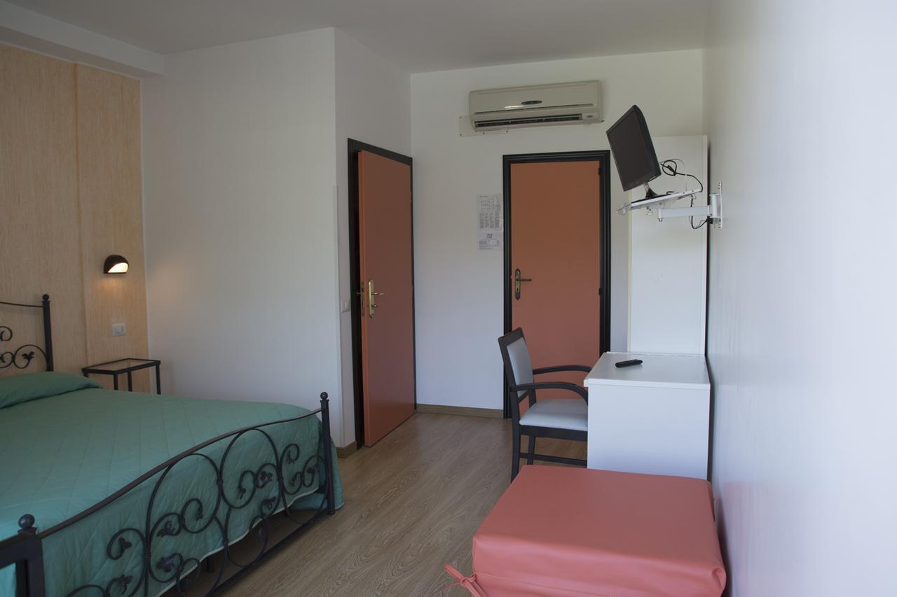 Ristorante Albergo Gerardo Di Masi Caposele Luaran gambar
